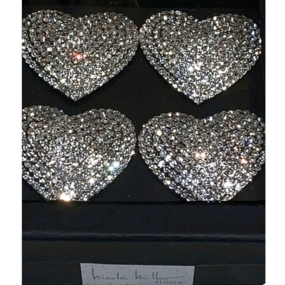 Nicole Miller set of 4 silver rhinestones bling hearts napkin rings New - Picture 5 of 5